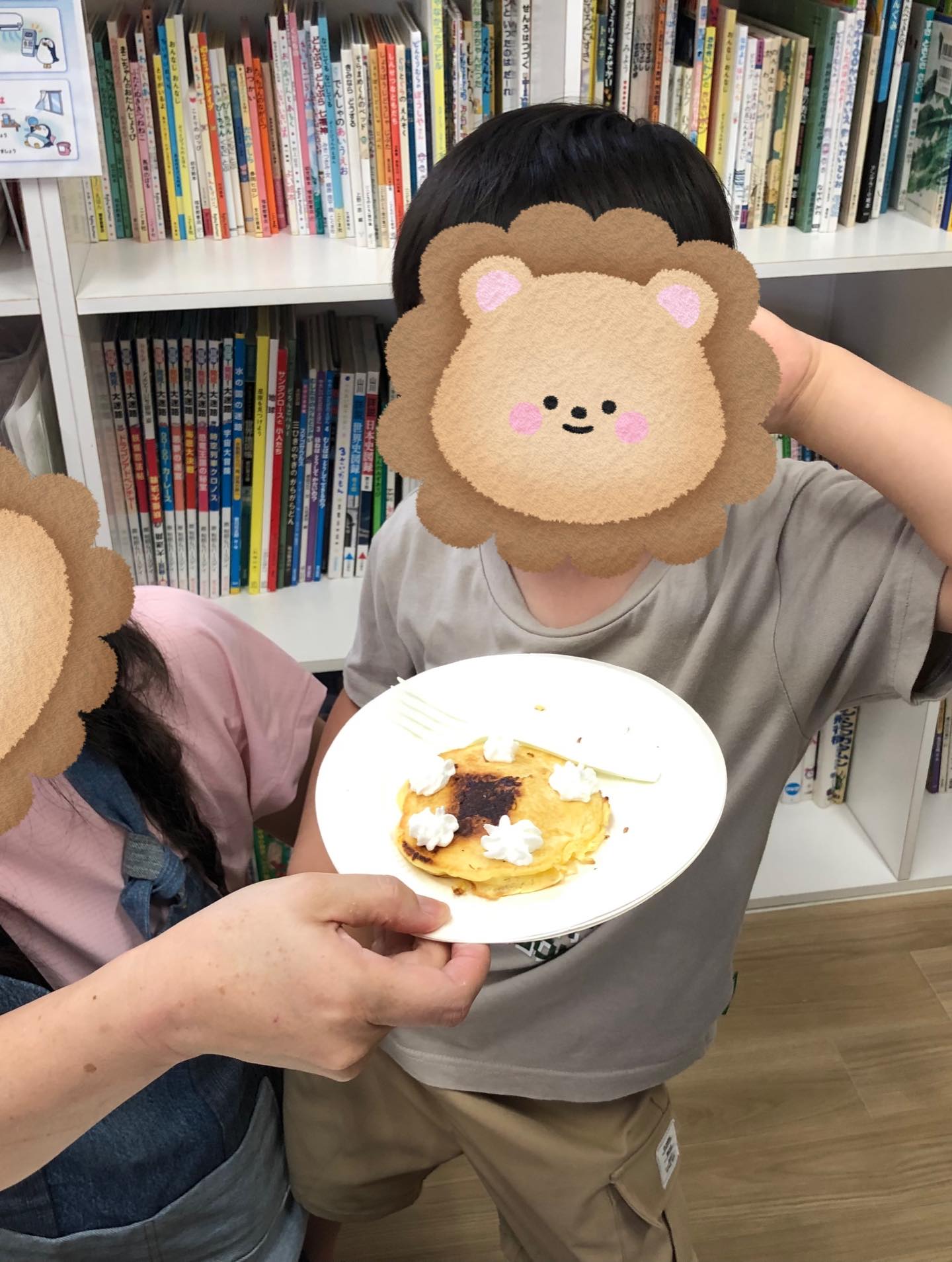 〜祝日イベント・クッキング〜
祝日イベントでパンケーキを作りました。
みんなで協力してとっても美味しそうなパンケーキが出来ましたよ!
自分が作ったおやつはいつもよりも特別おいしそうです!
#ペンギンのあしあと
#祝日イベント
#クッキング
#放課後等デイサービス
#体験